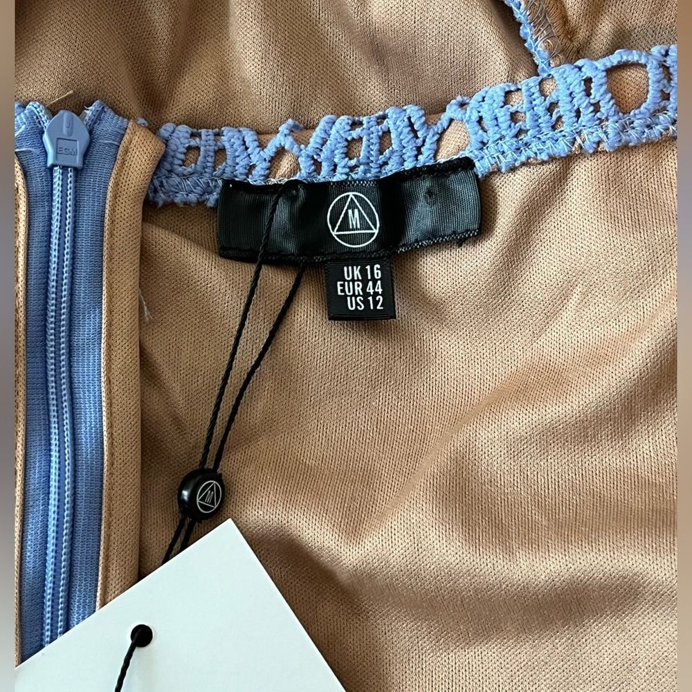 Missguided Frill Lace Bardot Wrap Flippy Hem Dress Blue 12 NWT Sultry Coquette - Picture 10 of 10